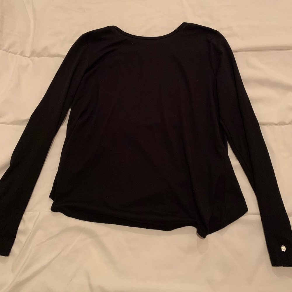 Long sleeve athletheisure shirt